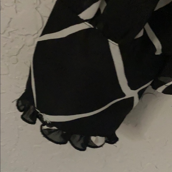 Sheer black and white top - Picture 3 of 4